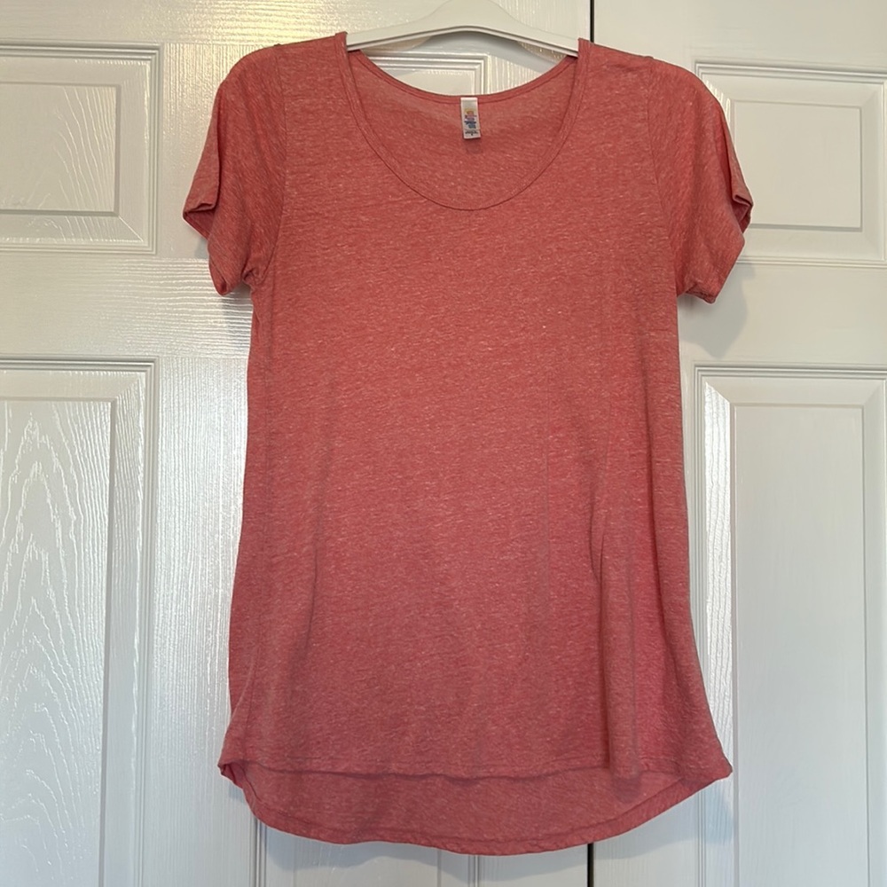 LuLaRoe salmon top